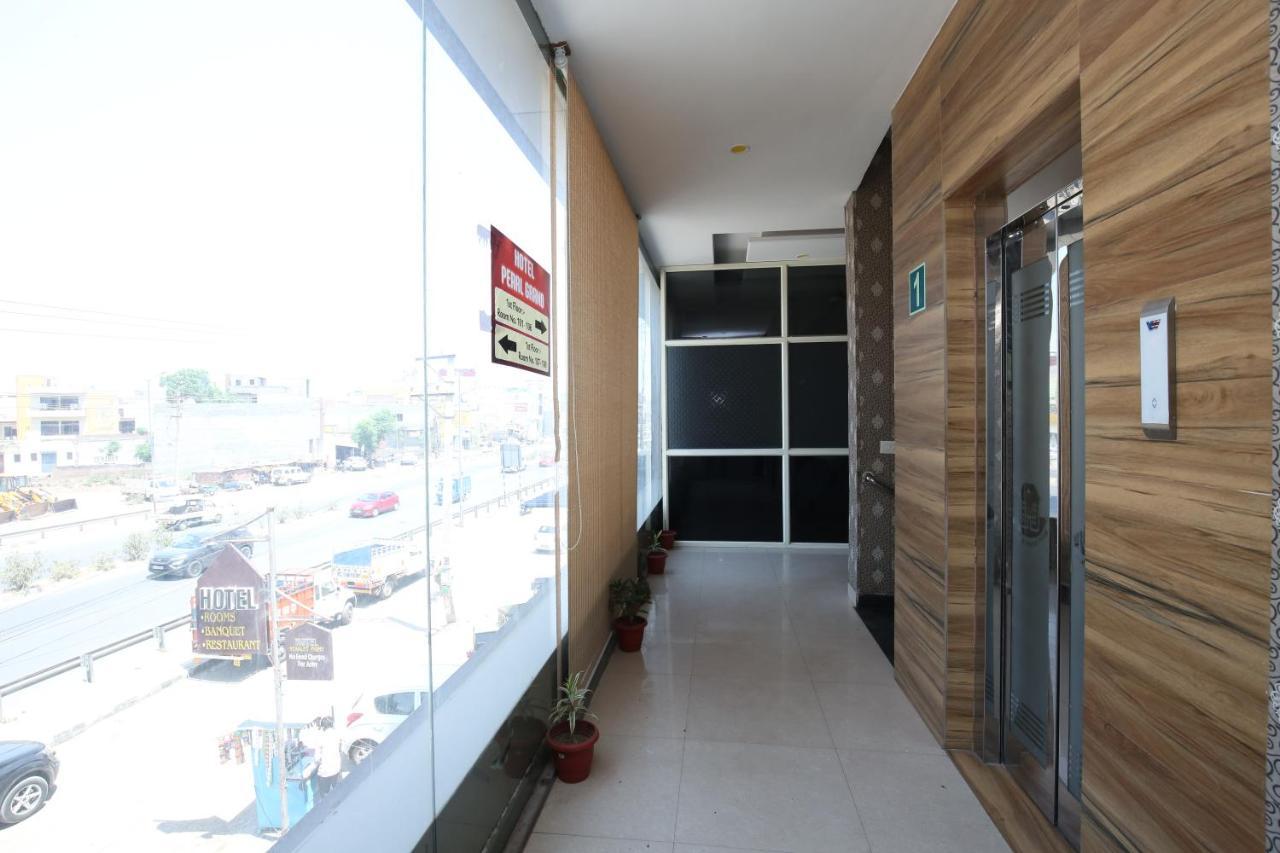 Hotel Pearl Grand & Banquet Zirakpur Eksteriør billede