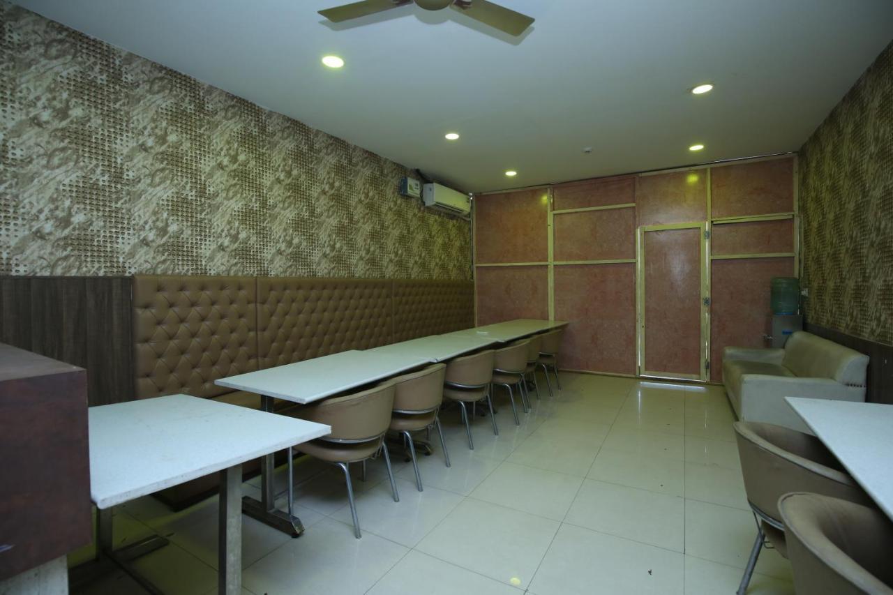 Hotel Pearl Grand & Banquet Zirakpur Eksteriør billede