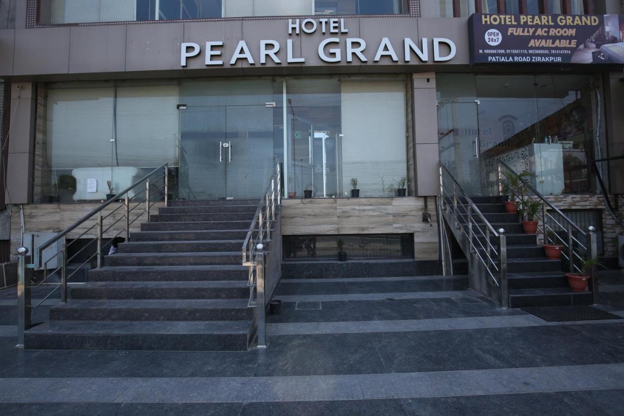 Hotel Pearl Grand & Banquet Zirakpur Eksteriør billede