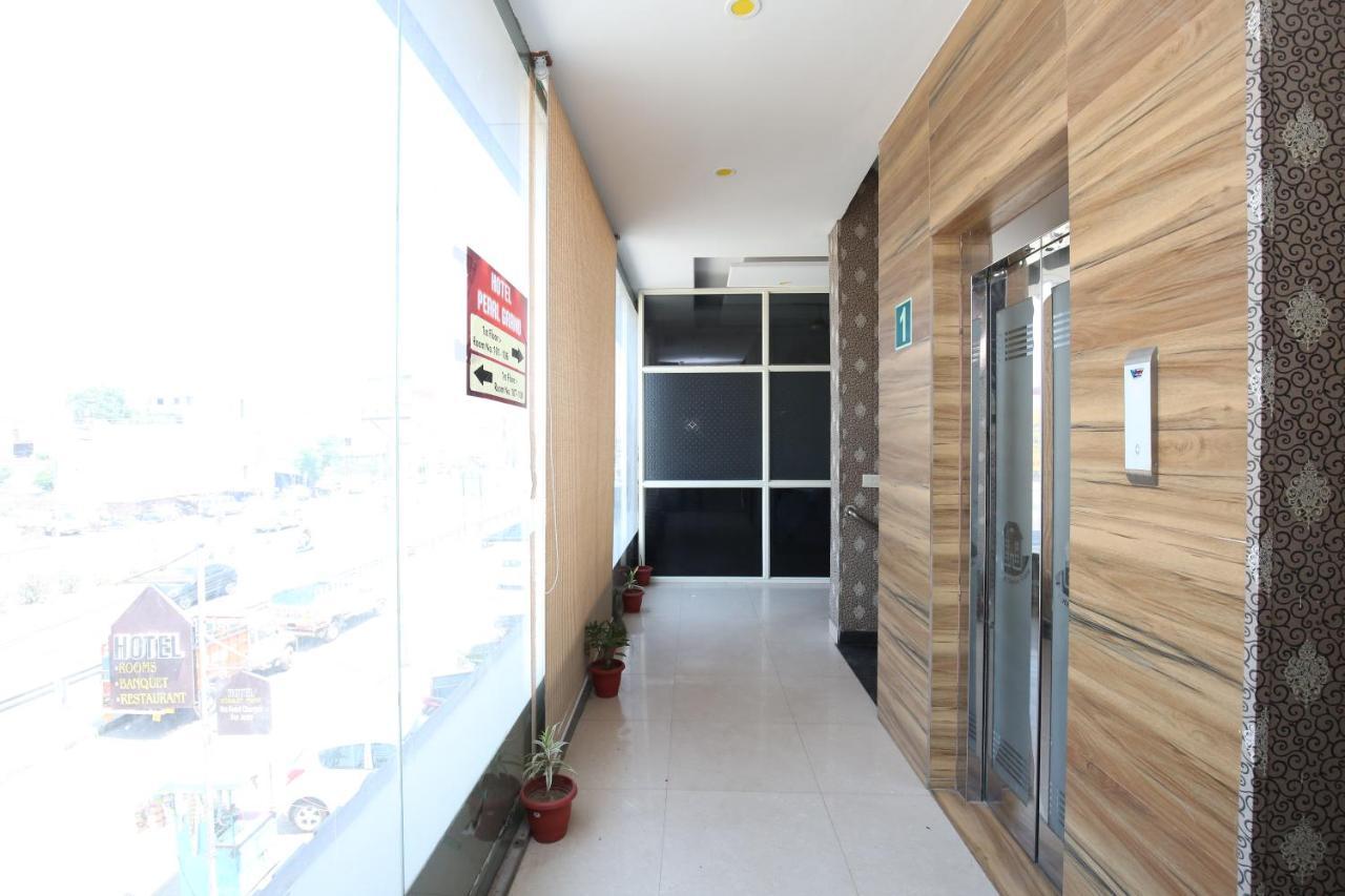 Hotel Pearl Grand & Banquet Zirakpur Eksteriør billede