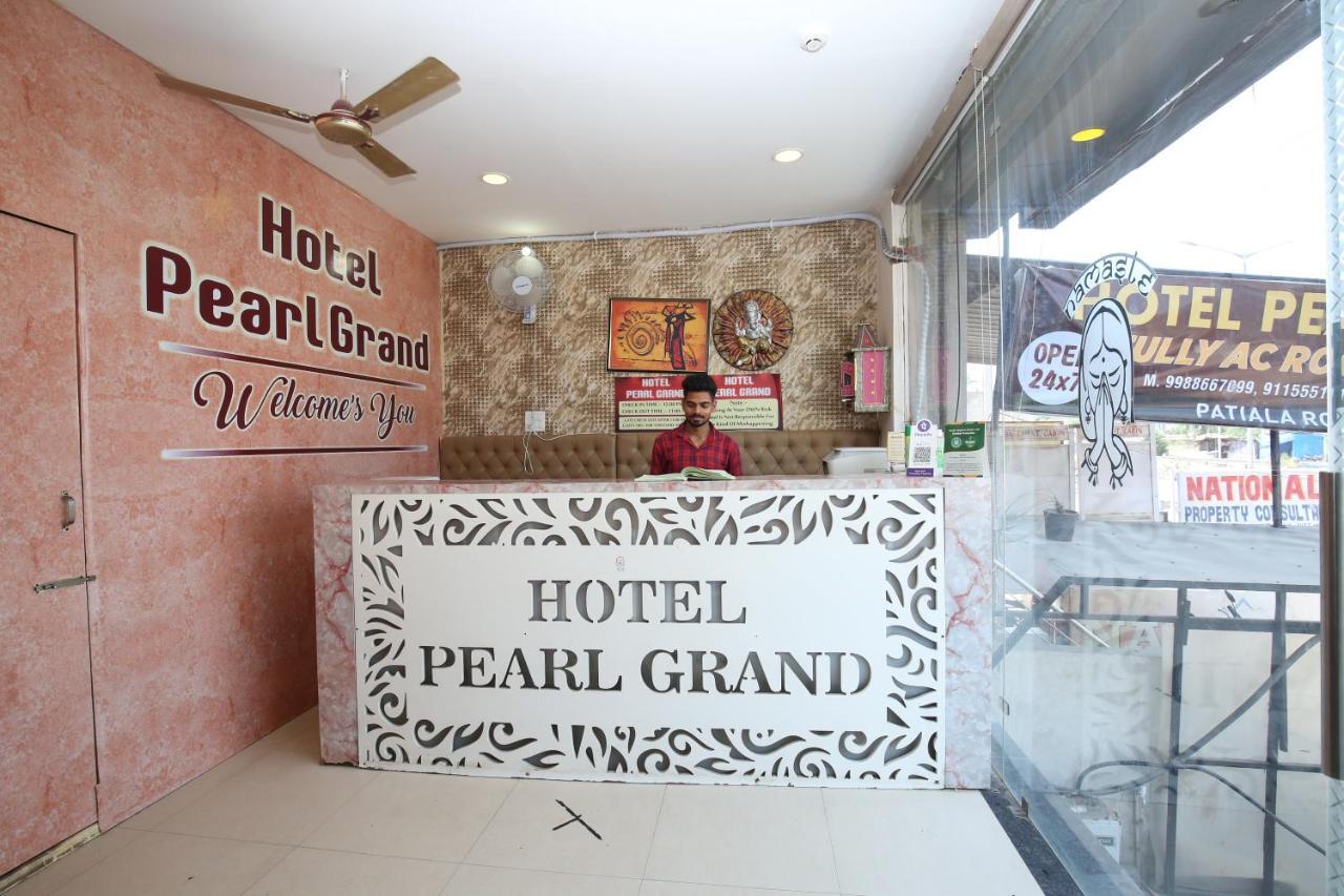 Hotel Pearl Grand & Banquet Zirakpur Eksteriør billede